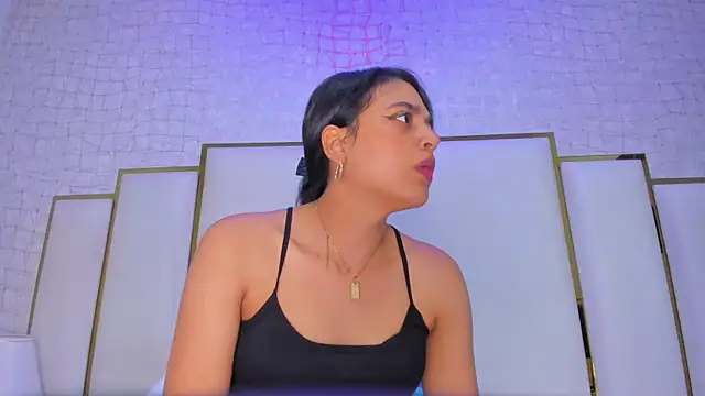 Snapshot of thalia888_ chatting on February 24, 2026, 7:04 pm thalia888 online show from February 24, 2026, 7:04 pm