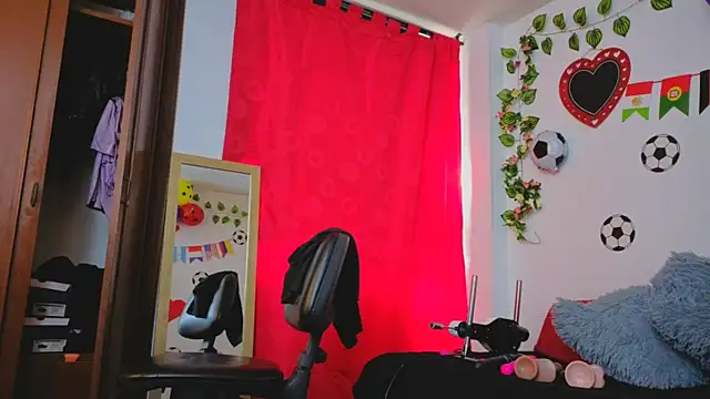 MiaCollinssx online show from June 25, 2026, 3:17 pm