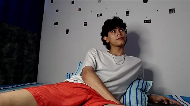 alexmark  online show from May 12, 2026, 4:57 pm