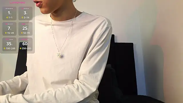 alexmark  online show from December 15, 2025, 1:28 pm