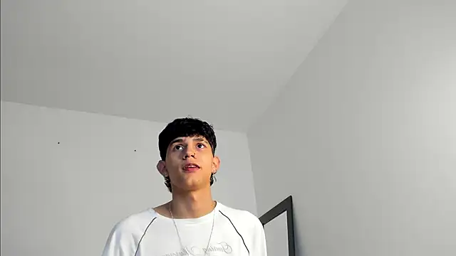 alexmark  online show from November 13, 2025, 3:10 am