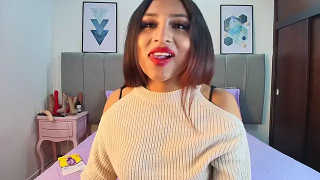 Naiaa Cruz online show from September 15, 2025, 7:36 pm