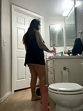 marcylove online show from September 29, 2025, 6:35 pm