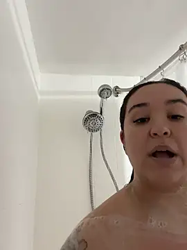 marcylove online show from September 30, 2025, 8:48 pm