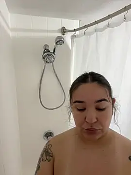 marcylove online show from September 15, 2025, 3:34 pm