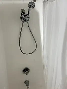 marcylove online show from September 19, 2025, 4:22 pm