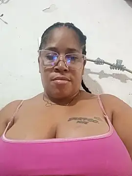 Big ass submissive online show from June 19, 2026, 3:12 am