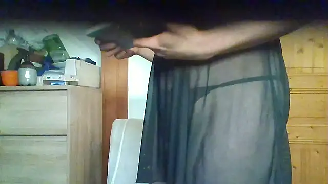 Snapshot of ToyRider69_official chatting on October 22, 2025, 9:35 pm ToyRider69 official online show from October 22, 2025, 9:35 pm