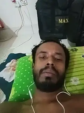 moinulrupan26 online show from August 6, 2026, 11:55 pm