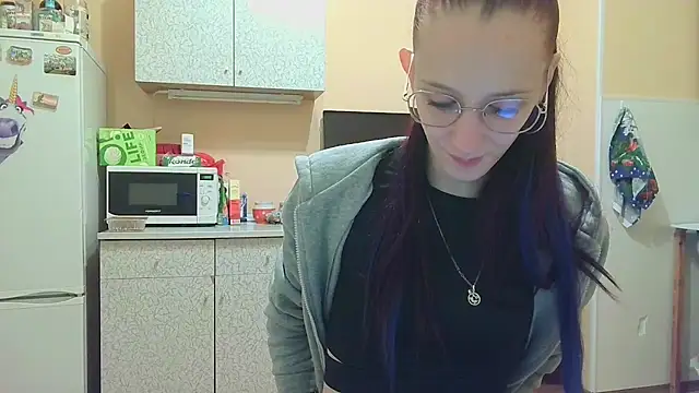 Lucy Divine online show from October 1, 2025, 3:16 pm