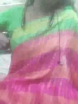 Snapshot of hotmahitha chatting on May 4, 2026, 5:05 pm hotmahitha online show from May 4, 2026, 5:05 pm
