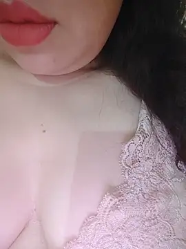 Julyy08 online show from June 11, 2026, 8:44 am
