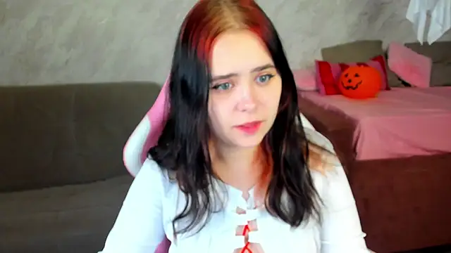 Alis Platt online show from October 27, 2025, 1:06 am