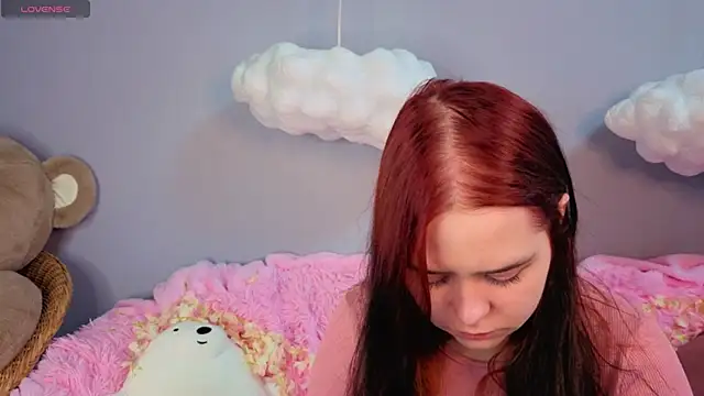 Alis Platt online show from May 2, 2026, 1:11 am