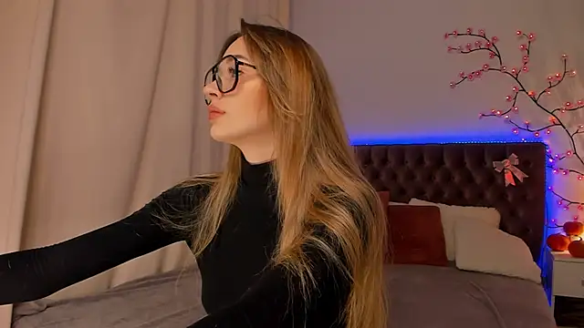 AlexaWilds online show from November 2, 2025, 6:18 am