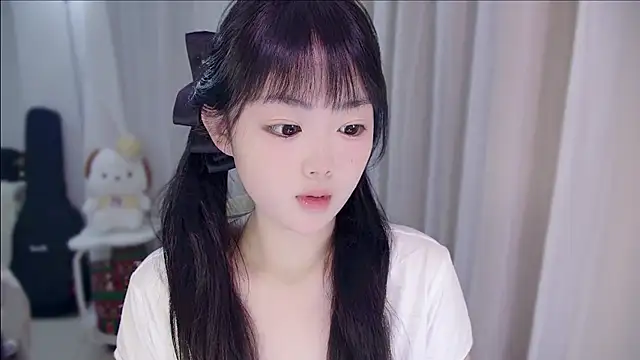 YUANYUAN-A online show from May 3, 2026, 1:15 pm