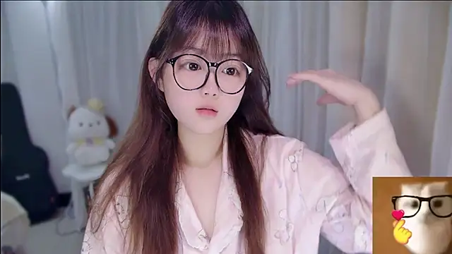 Snapshot of YUANYUAN-A chatting on March 14, 2026, 12:44 pm YUANYUAN-A online show from March 14, 2026, 12:44 pm