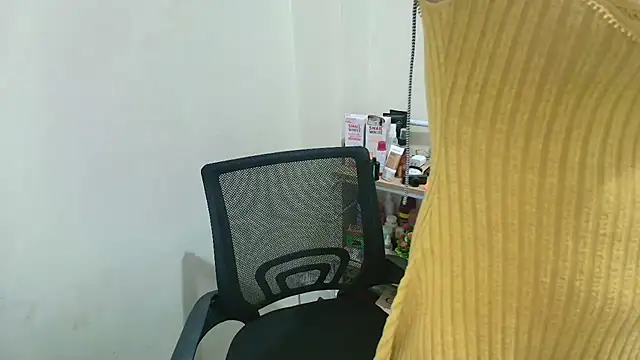 Aphrodities 28 online show from November 12, 2025, 9:24 am