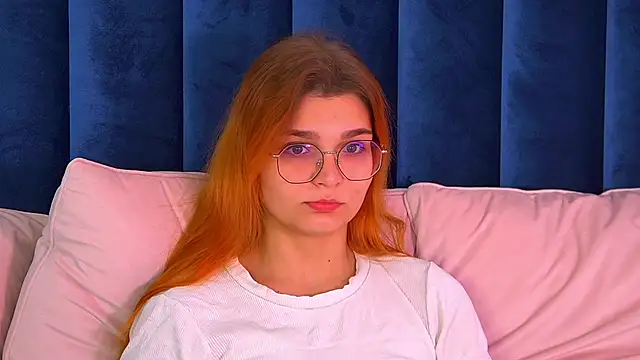 BellaMarebelle online show from October 16, 2025, 4:21 am