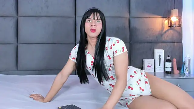 Slenna Moon online show from September 22, 2025, 2:39 am