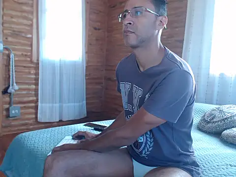 Snapshot of Asher_Bram1 chatting on July 6, 2026, 1:40 pm Asher Bram1 online show from July 6, 2026, 1:40 pm