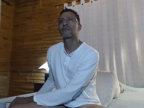 Snapshot of Asher_Bram1 chatting on July 29, 2026, 2:44 am Asher Bram1 online show from July 29, 2026, 2:44 am