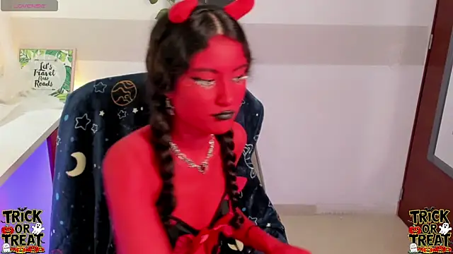 Krysten Riter online show from October 31, 2025, 3:08 pm