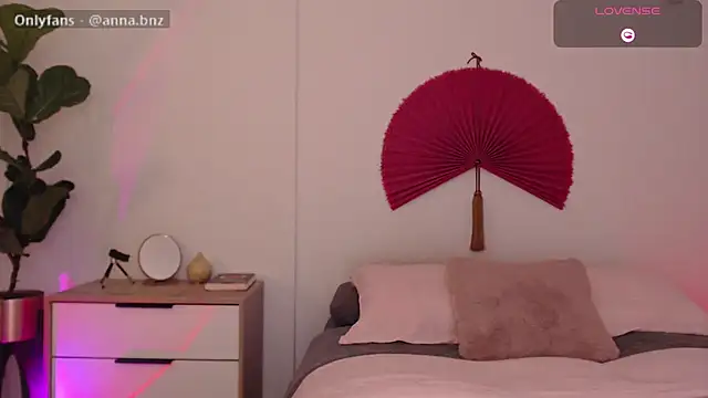 Snapshot of Annabnz chatting on February 25, 2026, 12:22 am Annabnz online show from February 25, 2026, 12:22 am