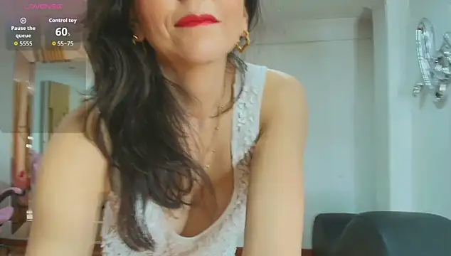 allie pearl online show from October 11, 2025, 12:06 pm