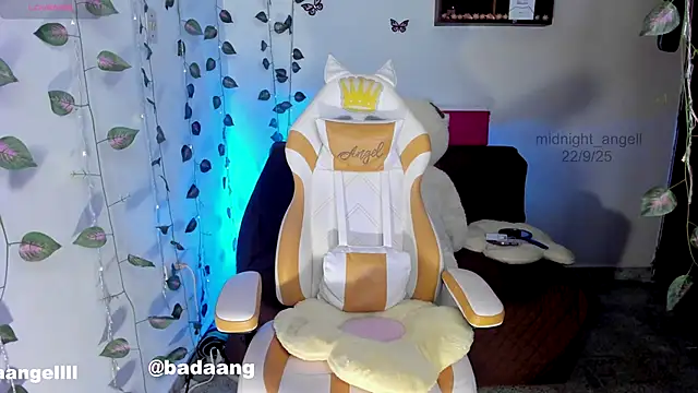 midnight angell online show from September 23, 2025, 1:23 am