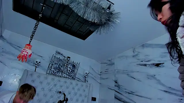 Ari and Storm online show from November 1, 2025, 4:08 am