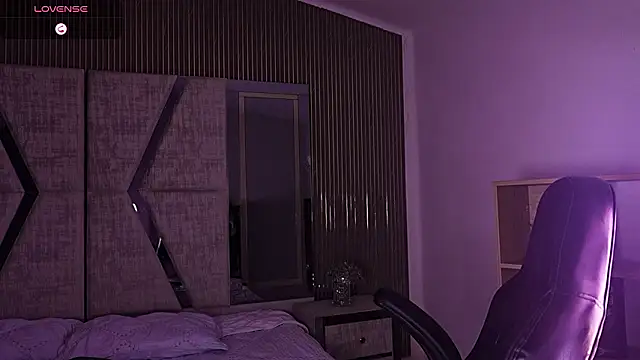 Snapshot of LiamDeep chatting on February 7, 2026, 9:12 pm LiamDeep online show from February 7, 2026, 9:12 pm