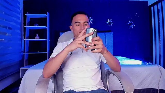 LiamDeep online show from April 28, 2026, 8:13 pm
