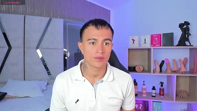 Snapshot of LiamDeep chatting on February 27, 2026, 8:08 pm LiamDeep online show from February 27, 2026, 8:08 pm