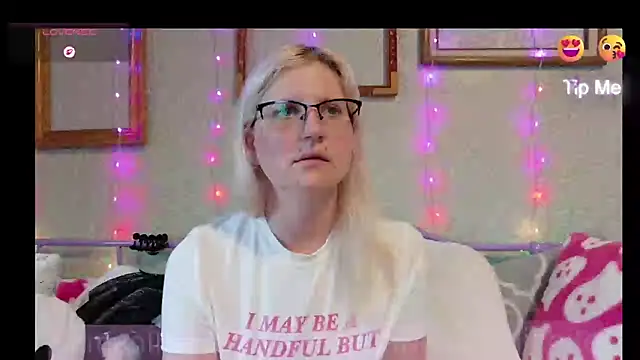 Snapshot of samanthamalichite chatting on June 8, 2026, 12:38 pm samanthamalichite online show from June 8, 2026, 12:38 pm