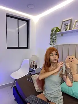 SunshineLizzy online show from November 7, 2025, 12:42 pm