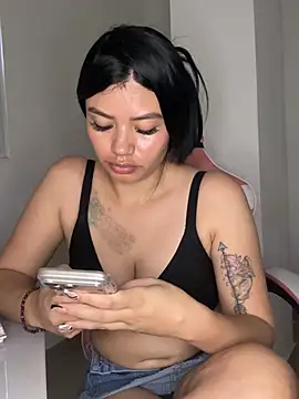 fendi E online show from March 18, 2026, 6:09 pm