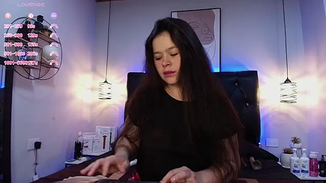 Snapshot of Sara_Pasquel chatting on September 13, 2025, 7:47 pm Sara Pasquel online show from September 13, 2025, 7:47 pm