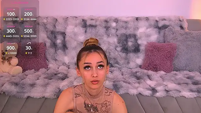 AmyKent  online show from June 16, 2026, 3:34 pm