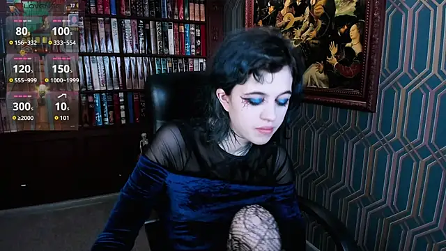 NoelleGothicShadow online show from June 13, 2026, 11:35 pm