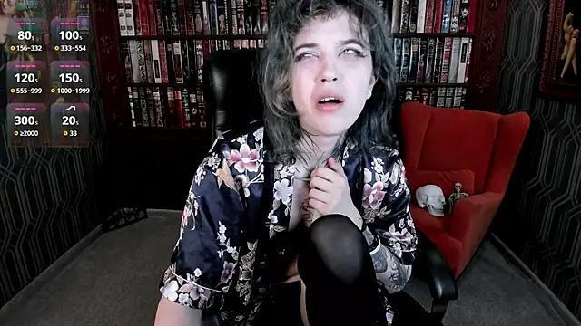 NoelleGothicShadow online show from July 18, 2026, 12:52 am