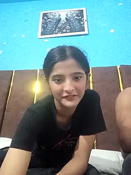 romantic couple1 online show from September 15, 2025, 1:06 am