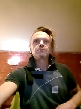 Kuba Gd online show from November 12, 2025, 3:21 am