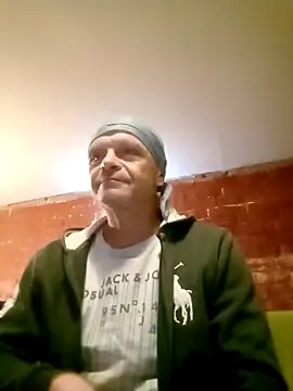 Kuba Gd online show from October 20, 2025, 11:16 pm