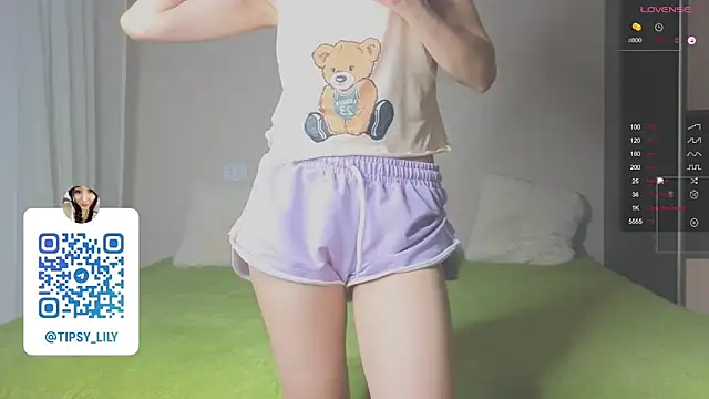 SakuraVelvet online show from May 22, 2026, 5:22 pm