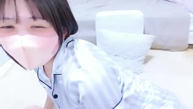 Snapshot of Hinata_Sun chatting on August 2, 2026, 9:45 pm Hinata Sun online show from August 2, 2026, 9:45 pm
