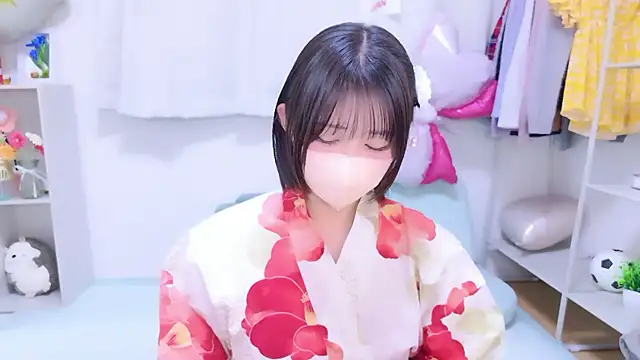 Snapshot of Hinata_Sun chatting on July 15, 2026, 11:39 am Hinata Sun online show from July 15, 2026, 11:39 am