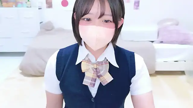 Snapshot of Hinata_Sun chatting on June 26, 2026, 12:00 pm Hinata Sun online show from June 26, 2026, 12:00 pm