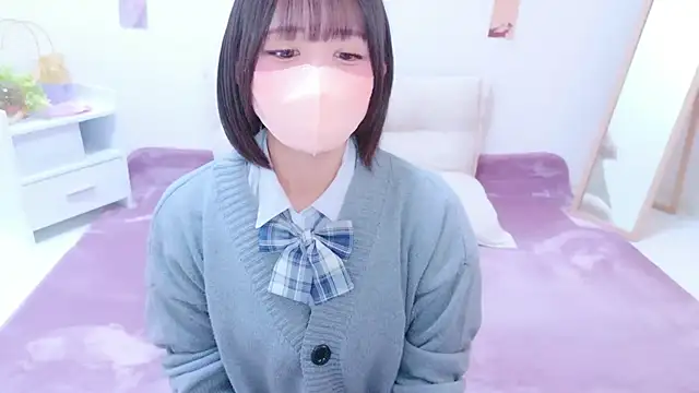 Snapshot of Hinata_Sun chatting on August 5, 2026, 12:32 pm Hinata Sun online show from August 5, 2026, 12:32 pm
