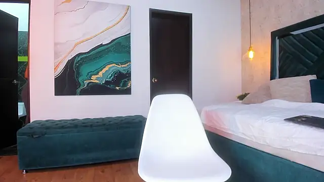 Snapshot of Sofi_Moreno chatting on March 13, 2026, 12:21 pm Sofi Moreno online show from March 13, 2026, 12:21 pm